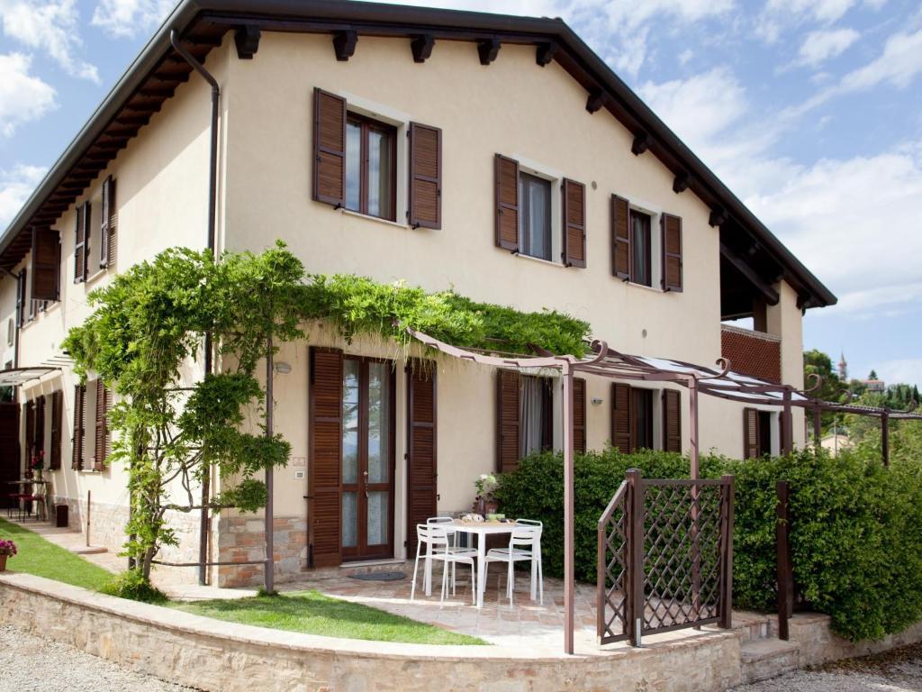 Agriturismo Il Vecchio Mandorlo Perugia Room photo