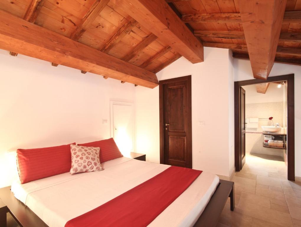 Agriturismo Il Vecchio Mandorlo Perugia Exterior photo